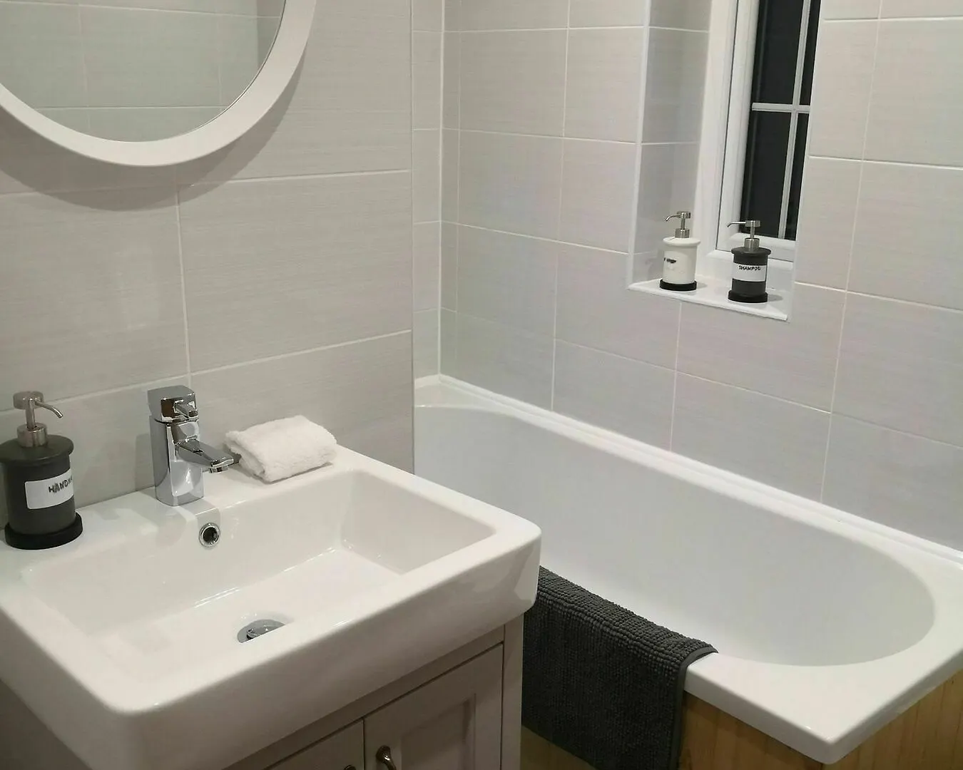 Coach House In The Center Of Cardiff Apartment United Kingdom