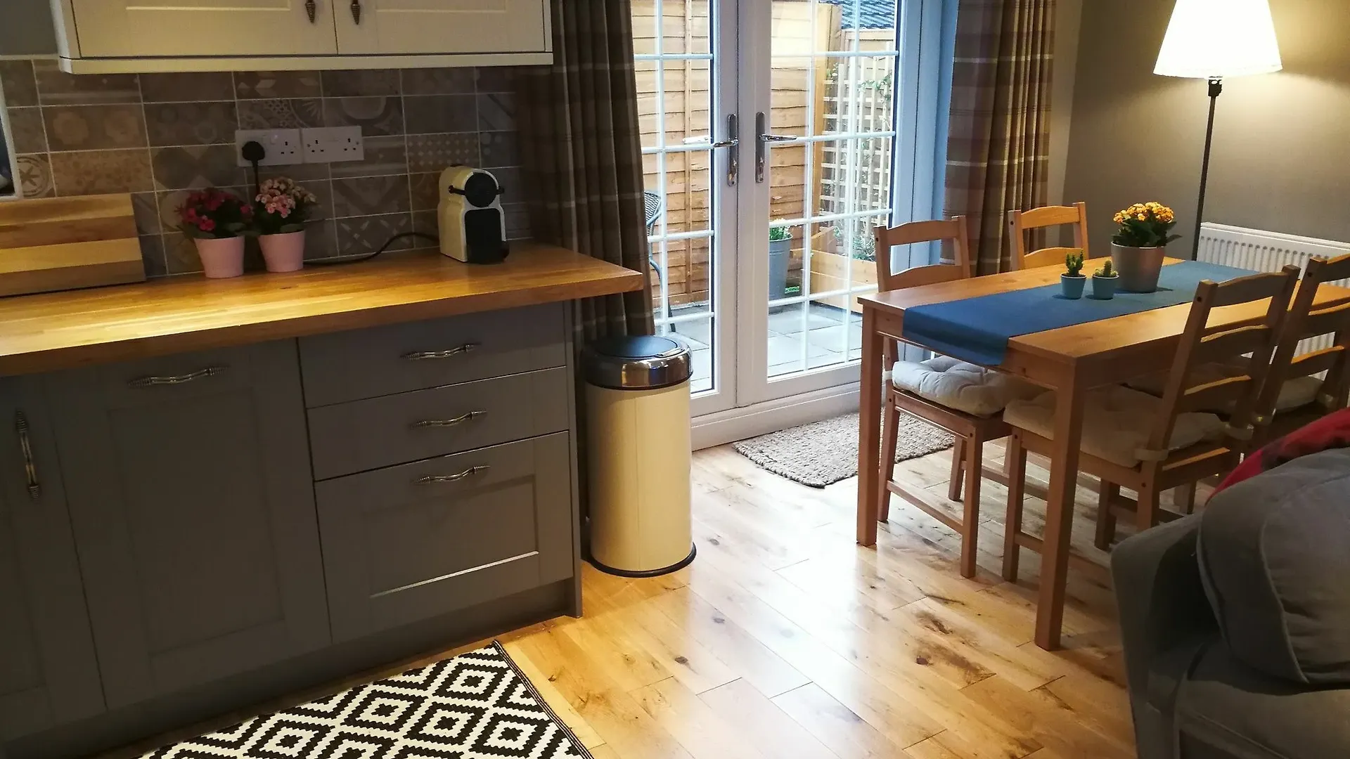 Coach House In The Center Of Cardiff Apartment 0*,  United Kingdom