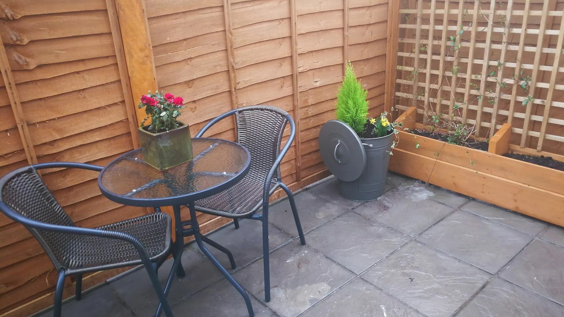 Coach House In The Center Of Cardiff Apartment